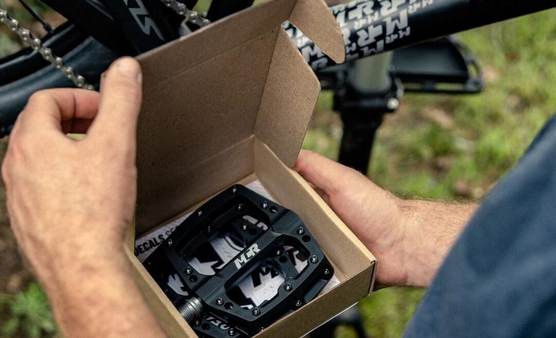 HOLD ON Pedals
